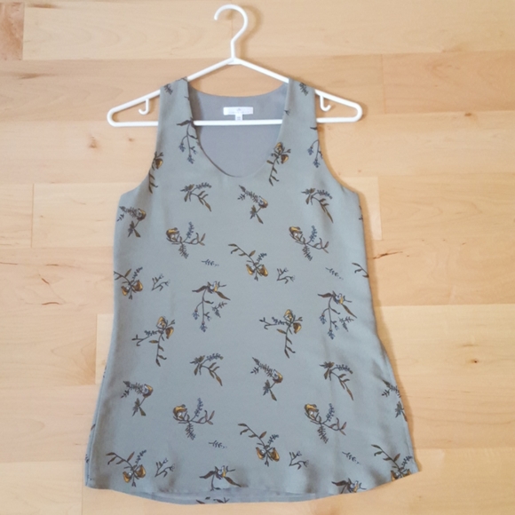 RW & CO Camber Grace Sleeveless Top - Picture 2 of 4